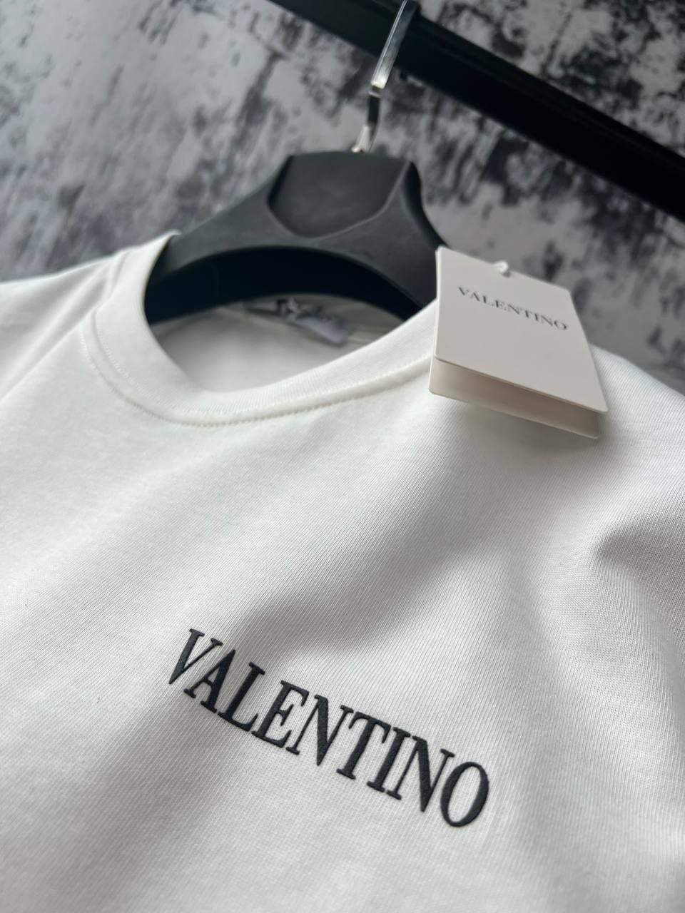 Мъжка тениска VLTN