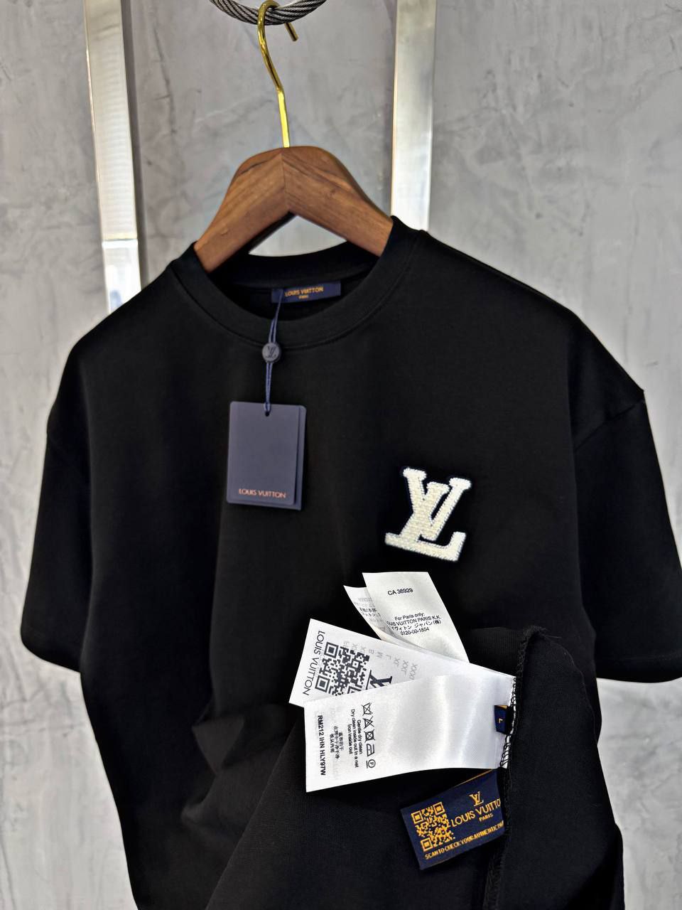 Мъжка тениска LV