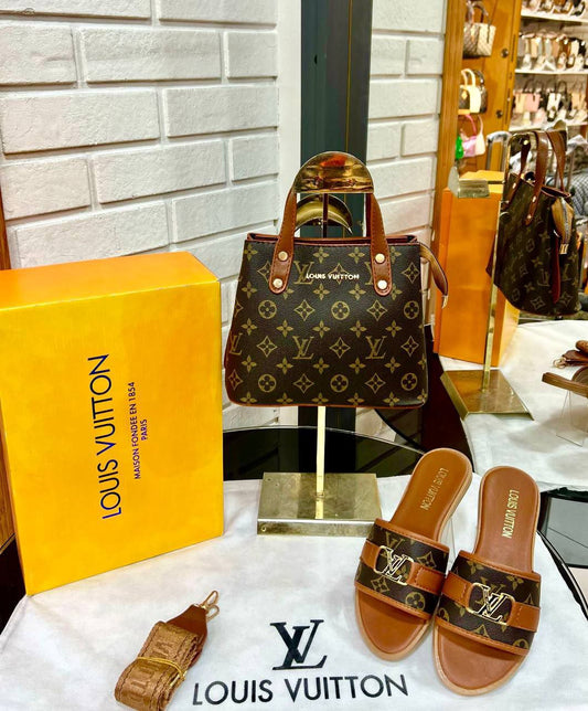 Комплект чанта и чехли LV