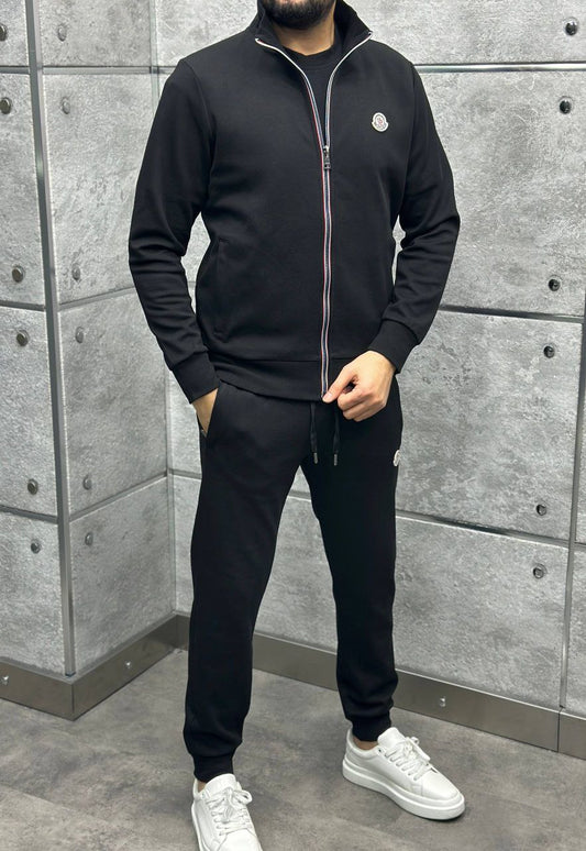 Мъжки екип MNCLR